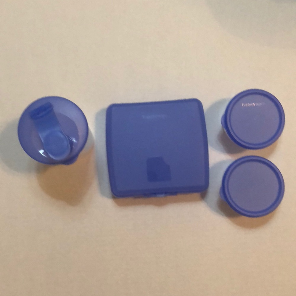 NWT/NWOT Tupperware Lunch Set - Picture 3 of 6